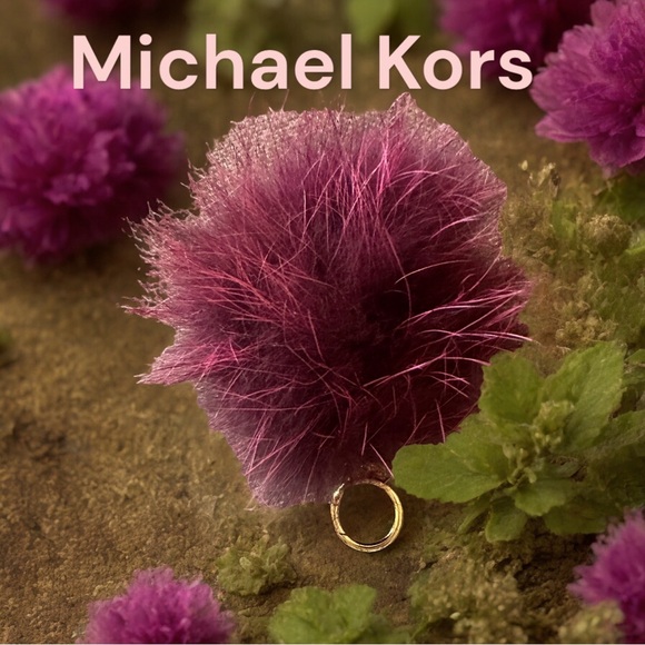 Michael Kors Merlot Fur Key Chain & MK BAG CHARM - Picture 2 of 3